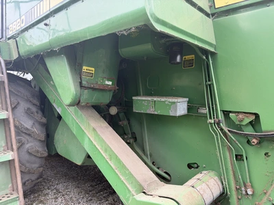 Used JOHN DEERE 8820 TITAN II COMBINE Combines Michigan US | Miedema Asset Management Group #1443282