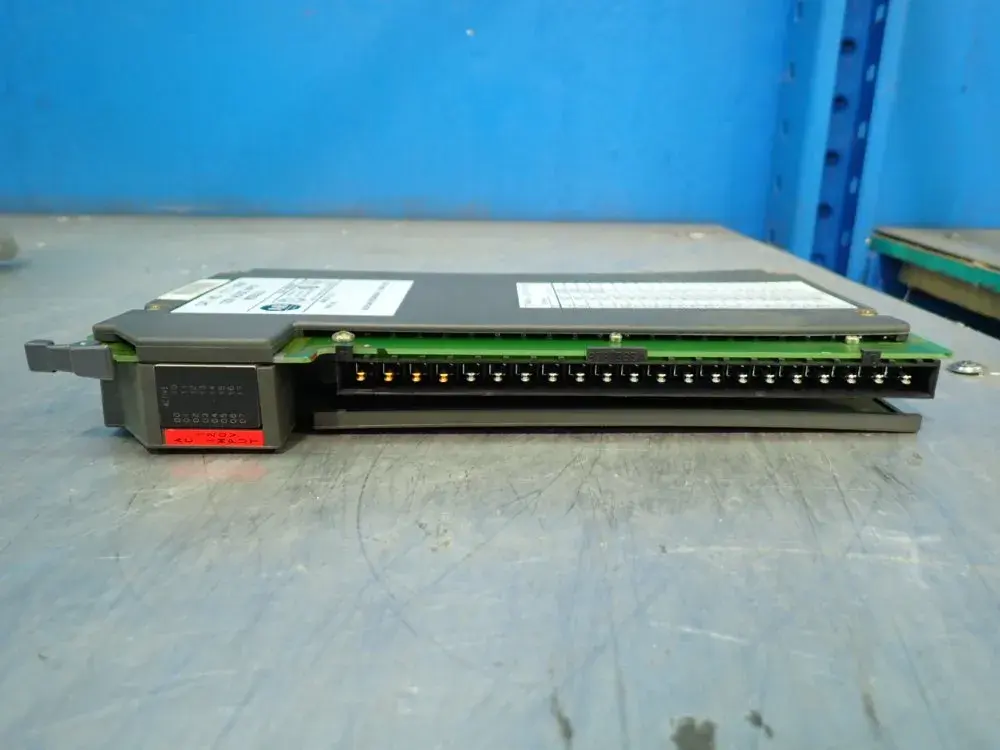 Used ALLENBRADLEY 1771IAD/C PLC Input & Output Ohio US | HGR 24 #912869