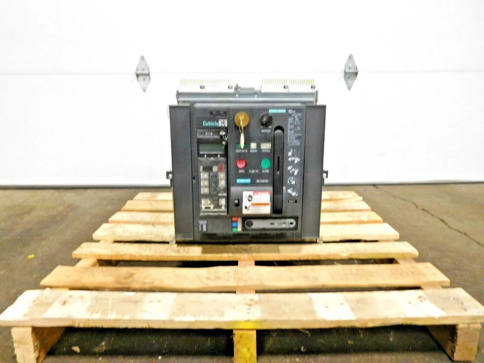 Used Siemens WLF2A316 Circuit Breakers Ohio US | Equipment Recovery Corp. #1330583