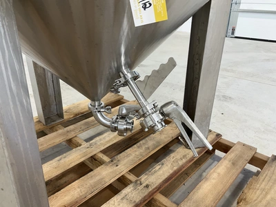 Used PSYCHO BREW JACKETED CONICAL FERMENTER/UNITANK 10BBL Jacketed Tanks Michigan US | Miedema Asset Management Group #1580123
