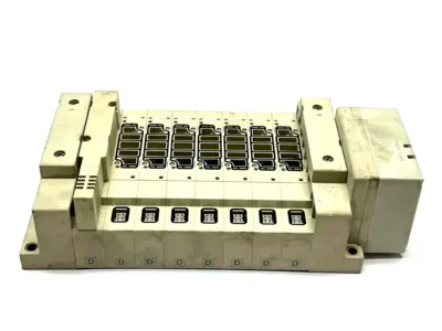 SS5V2-W10S0D-08B-N7 | SMC  Plug-In Pneumatic Manifold - Used
