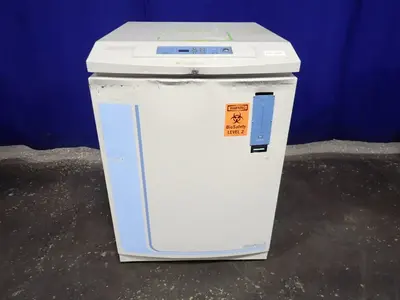 USED THERMO FISHER SCIENTIFIC 7402
