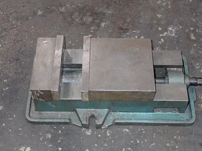 6" Vise