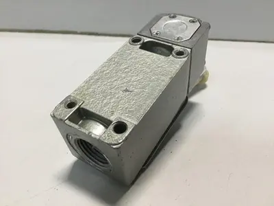 USED TELEMECANIQUE C2JK05