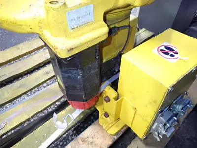 USED 2001 FANUC M6I