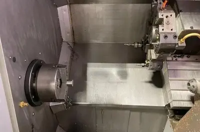 USED 2006 HAAS SL-20TAPL, AUTO PARTS LOADER, 5K RPM SPINDLE OPTION, REMOTE JOG HANDLE, CHIP AUGER