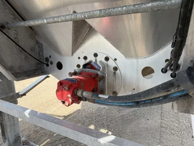 Used 2023 HENSLEY GXH-38.5-36-6 Grain Hopper Trailers Minnesota US | Carco Truck & Equipment #1513907