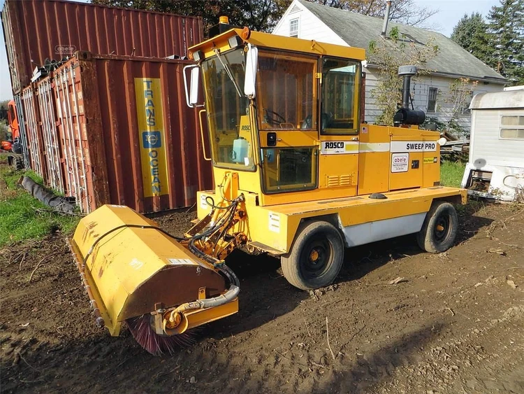Used 2004 ROSCO SWEEP PRO Street Sweeper New York US | Abele Tractor #1343169