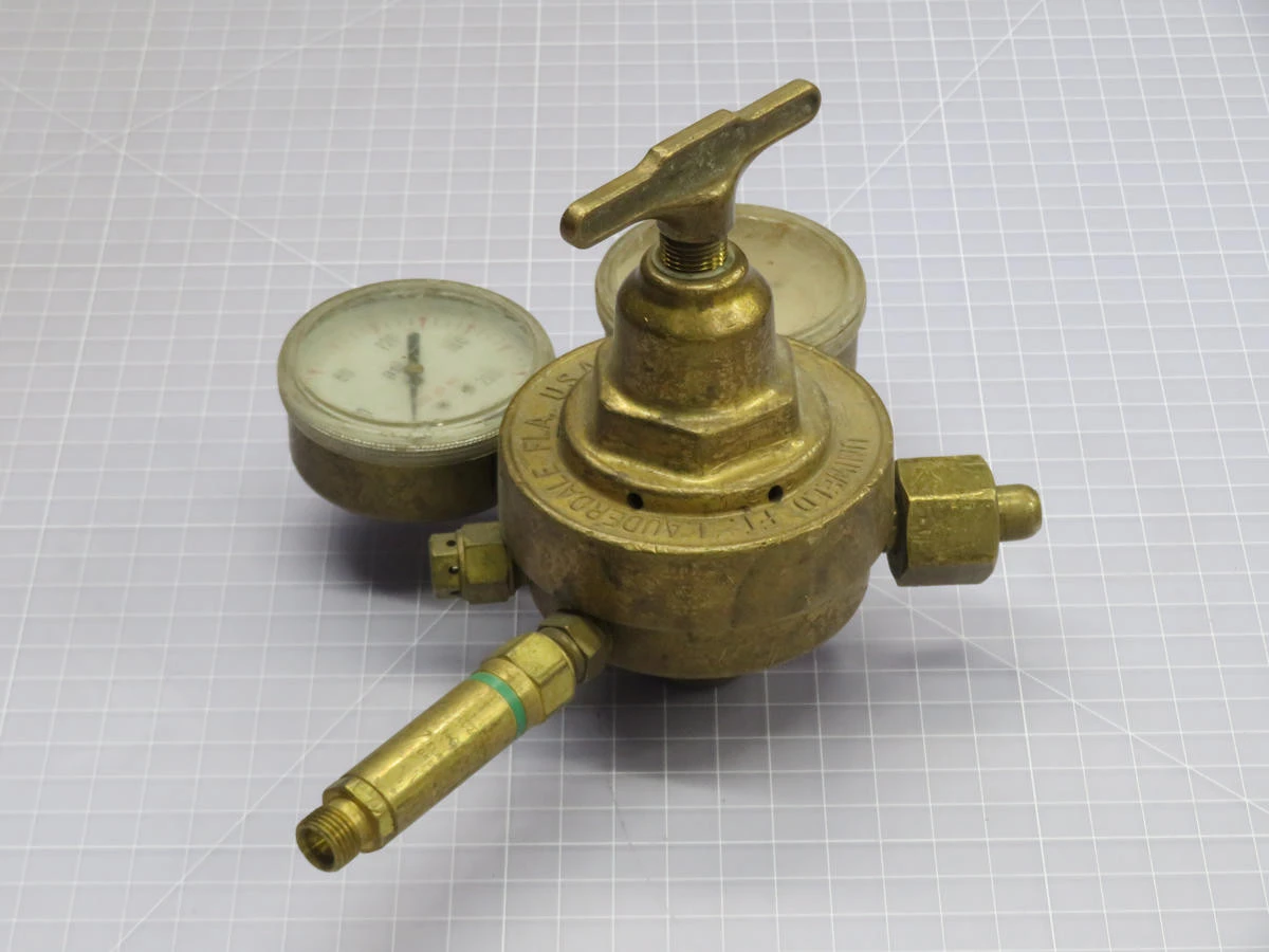 Used UNIWELD _UNKNOWN_ Air Pressure Regulators | OCO Industrial #1642879