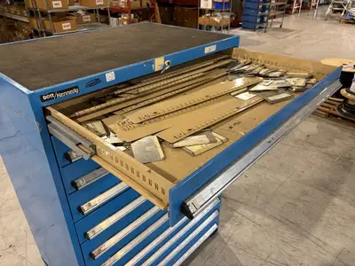 USED KENNEDY 44"X29.5"X61.5"
