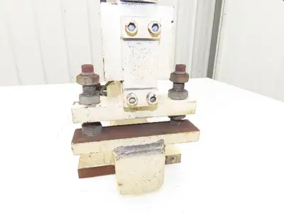 Used HOOSIER _UNKNOWN_ Vibratory Feeders Indiana US | Arrow Industrial #1436893