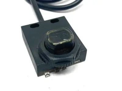 USED AUTOMOTION ACCUSIGHT PHOTOELECTRIC SENSOR 10-30VDC