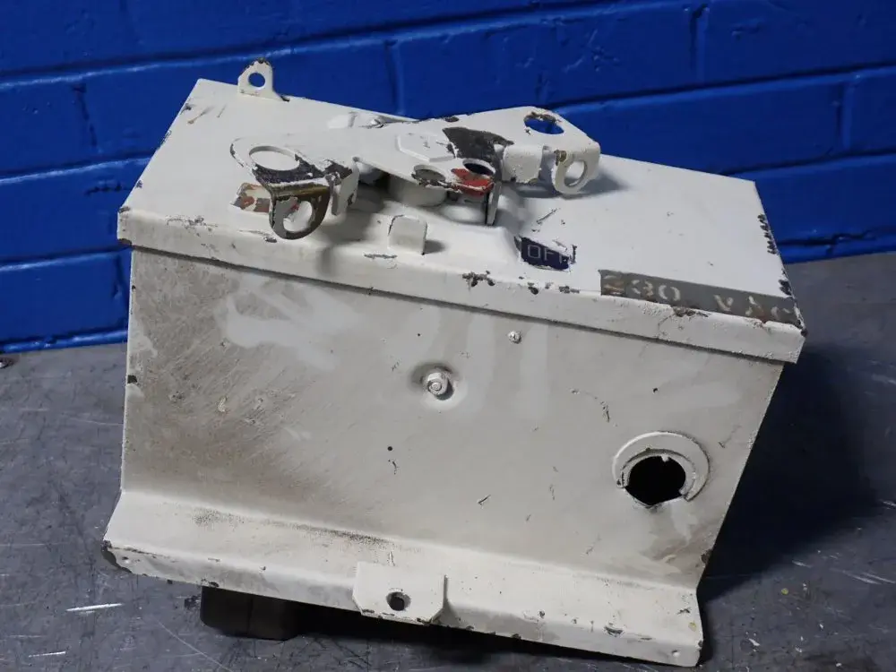 USED SQUARE D SD3206
