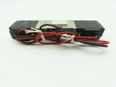 SMC NVFS2210 Double Solenoid Valve 15-150 PSI 21-26 VDC  Lot of 2