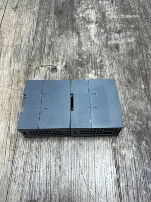 Used SIEMENS 6GK5008-0BA00-1AB2 Misc Electrical & Power Parts South Carolina US | ESS Industrial Equipment Sales #1309584