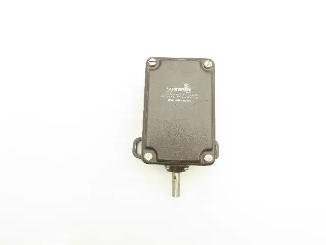 Schmersal MSP 452-11/11Y Rotating Spindle Limit Switch 250V 6A 3/8" Shaft