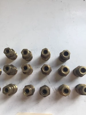 *New* 1/4" X 3/8" Compression Align Male Connector  (Lot Of 16) *Warranty*