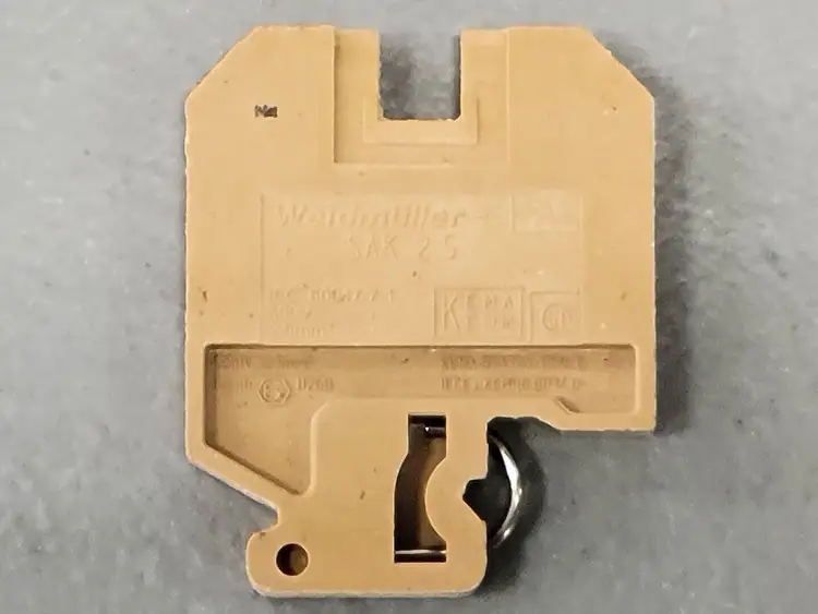 Used WEIDMULLER SAK 2.5 Parts British Columbia CA | Lenmark #269861
