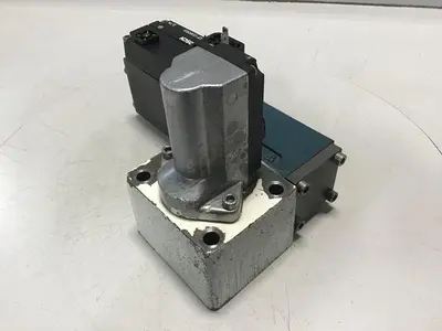 USED BOSCH 0 811 404 163