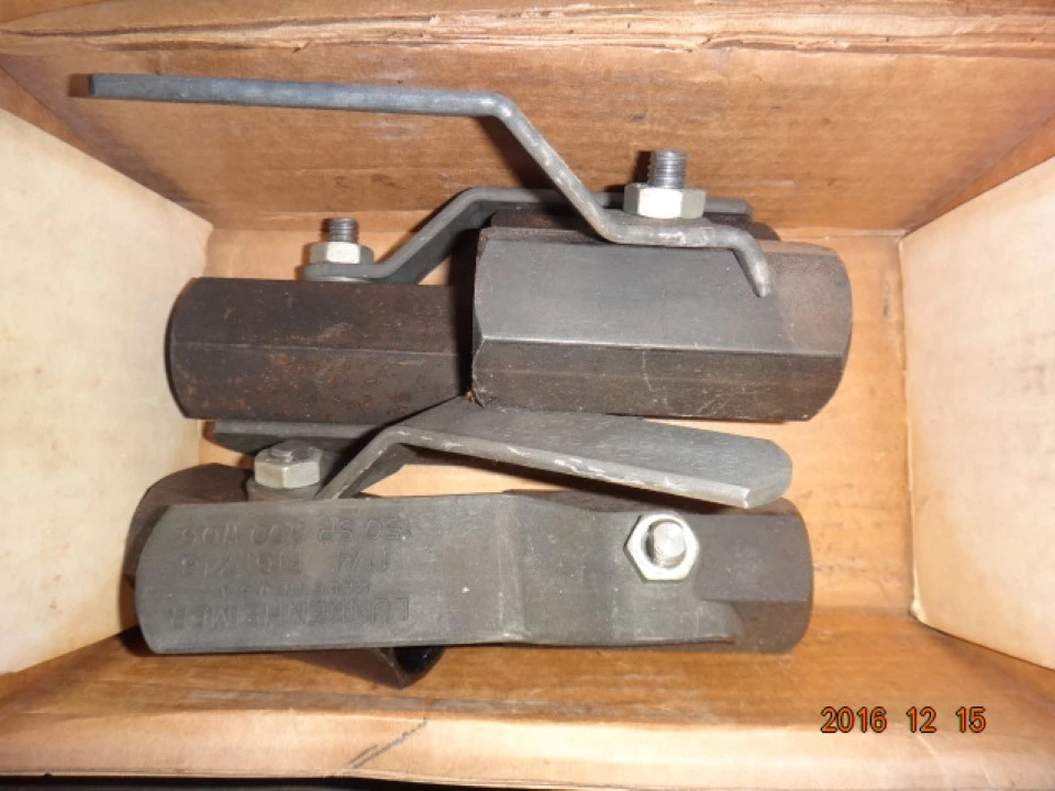 1-1/4" Lunkenheimer Ball Valves, Steel