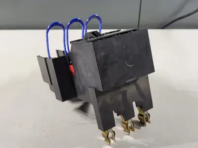 Disconnect Switch with 3 Times 40 Amp Fuse LPJ-40SP