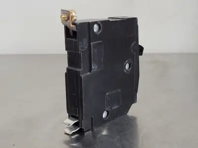 USED SQUARE D QOB120
