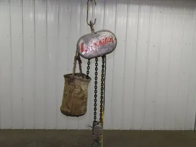 CM Lodestar RR Electric Chain Hoist 2 Ton 16 FPM 27' Lift  575 Volt 3PH
