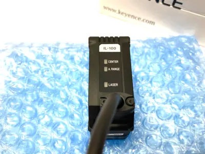 USED KEYENCE CMOS MULTI-FUNCTION ANALOG LASER SENSOR HEAD