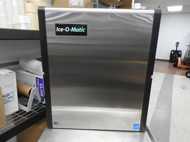New | in-Stock ice o matic Unused Ice-O-Matic ICE0926HR Remote Ice Machine, Cube-Style As-Is Ice Machines Illinois US | Falcon Restaurant Supply #1376449