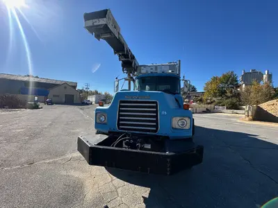 Used 2003 MACK DM690S Concrete Mixer Trucks Pennsylvania US | Proxy Equipment #1379067