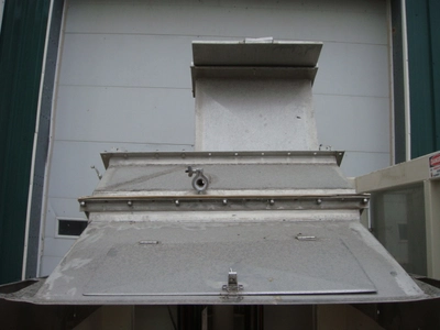 Used _UNKNOWN_ _UNKNOWN_ Bin Dumpers Minnesota US | A&I Equipment #1317918