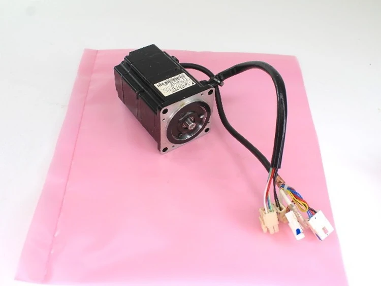 Used YASKAWA ELECTRIC SGMPH-01A2A-YR12 Servo Motors Kentucky US | Industrial Parts R Us Inc. #356557