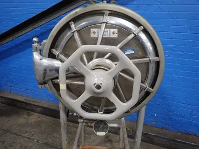 American Sterilizer Company 17" X 17" X 24" Vacuum Pressure Vessel