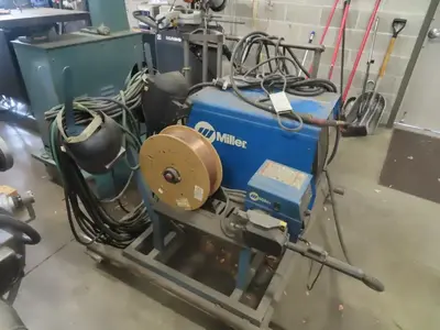 Used MILLER ELECTRIC MFG CP-302 Mig Welders Oregon US | [EZ] EZ Systems #1281256