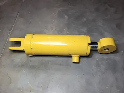 USED CATERPILLAR 9T-9901
