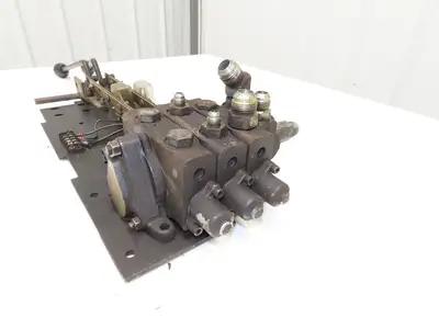 Yale Hydraulic 2-Spool 2 Lever Forklift Mast Control Valve Assembly Off ERC080