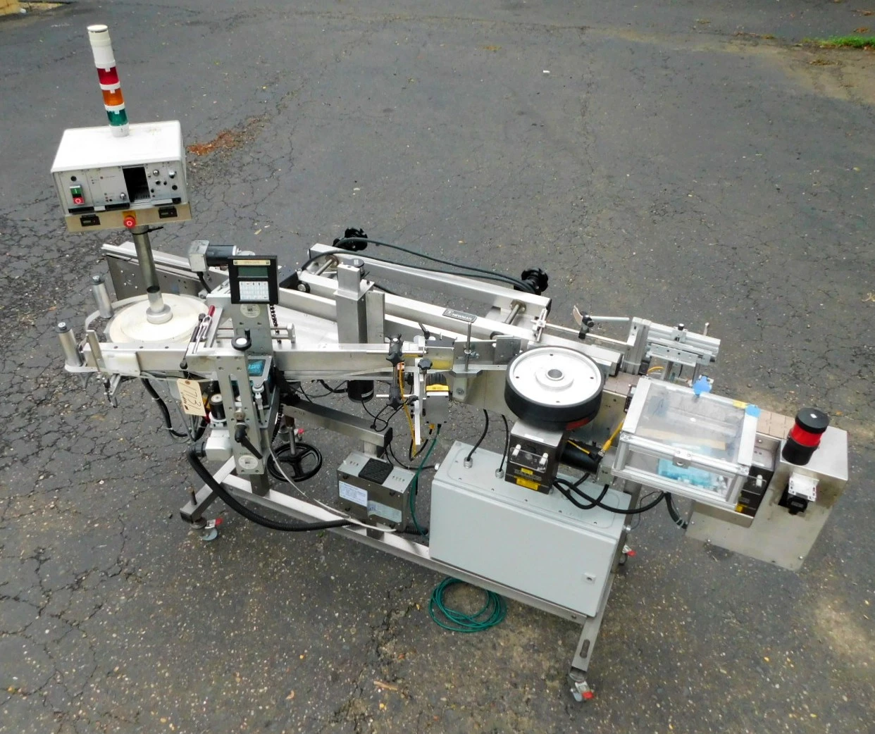 USED NEWMAN WRAP AROUND LABELER NV II