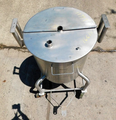 USED VIATEC 100 GALLON TANK 100 GALLON