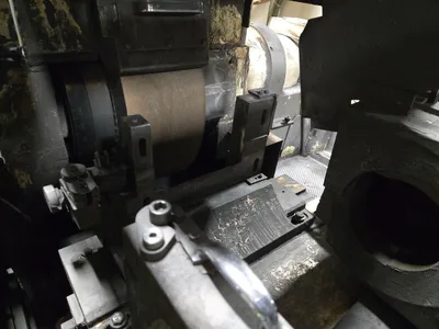 Koyo KC300D Semi-Rough Outer Diameter Grinding Machine
