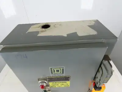 Square D 8810 SCG-1X Ser A Size 1 Reversing /Two-Speed Starter 30A Combo Box