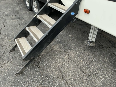 Used 2019 HEARTLAND BIG COUNTRY 3806RKD Campers, Caravans, Motorhomes Michigan US | Miedema Asset Management Group #1334395