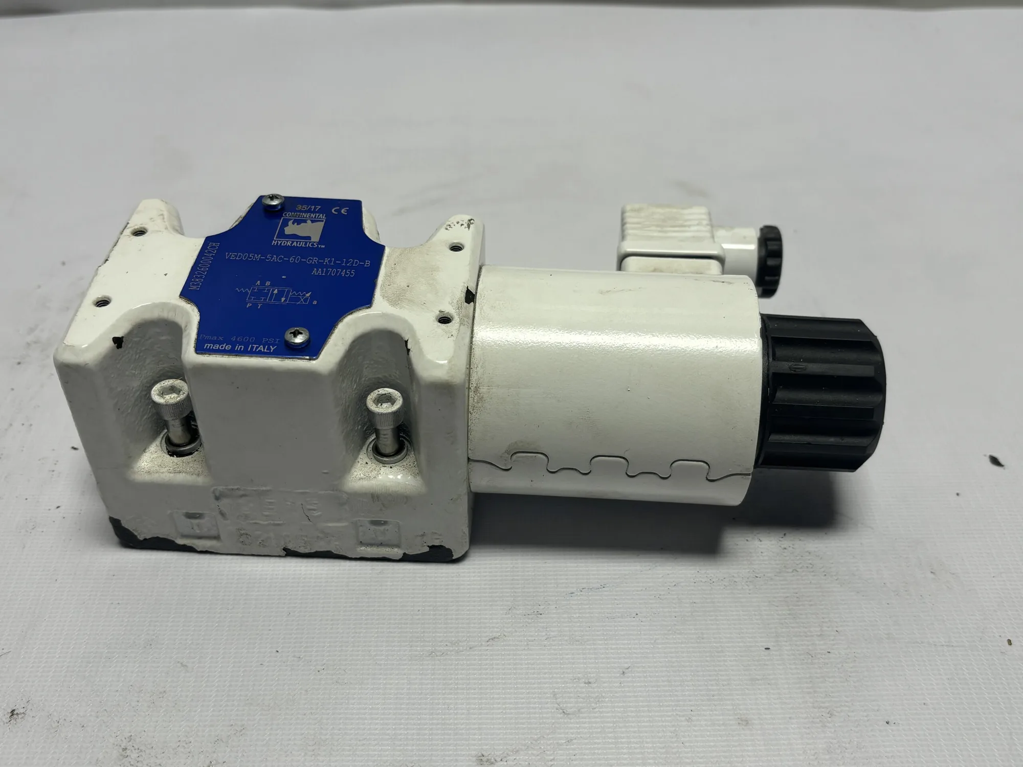 Continental Hydraulics VED05M-5AC-60-GR-K1-12D-B Hydraulic Solenoid Valve
