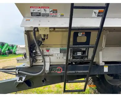 Used UNVERFERTH _UNKNOWN_ Dry Spreaders Iowa US | Keast Enterprises #1360504
