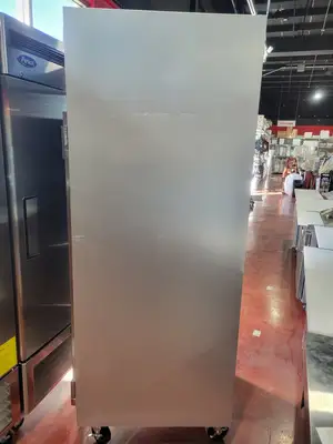 Traulsen G10010 Commercial 1 Door Reach In Refrigerator - Never Used