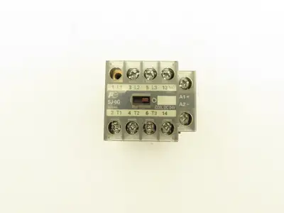 Fuji Electric 1JC0A0 SJ12AG SJ-0G Contactor 3PH 110-240VAC 3HP Lot of 12
