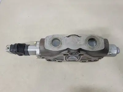 Hydraulic Section Valve 121010201, 01665