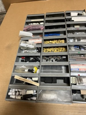 Huge Electrical Lot Circuit Board Repair Resistors, Transitors, Chips, Fuses🇺🇸