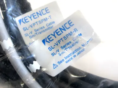NEW KEYENCE SL-VPT5PM CONNECTION CABLES SLVPT5PM-R SLVPT5PM-T
