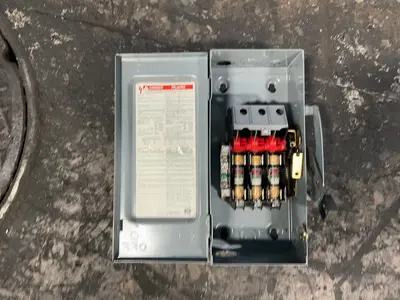 Used SQUARE D D322N Switchgears Ohio US | HGR 24 #1549620