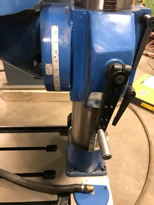 YUWE DM40 Gear Head Drilling Machine